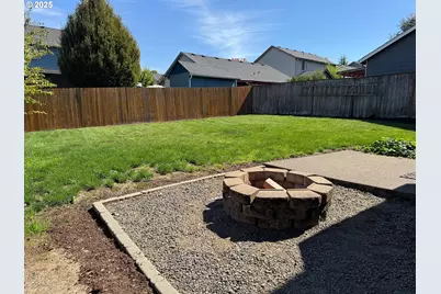 3352 NE Daffodil Dr, McMinnville, OR 97128 - Photo 27