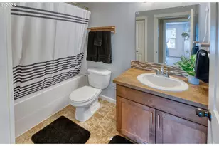 3352 Northeast Daffodil Drive, McMinnville, OR 97128 - Photo 21