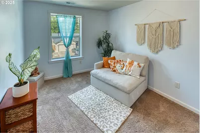 3352 NE Daffodil Dr, McMinnville, OR 97128 - Photo 19