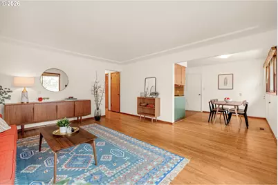 7825 SE Sherman St, Portland, OR 97215 - Photo 7