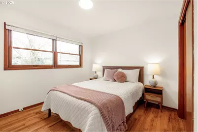 7825 SE Sherman St, Portland, OR 97215 - Photo 21