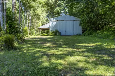 11445 E Mapleton Rd, Mapleton, OR 97453 - Photo 27