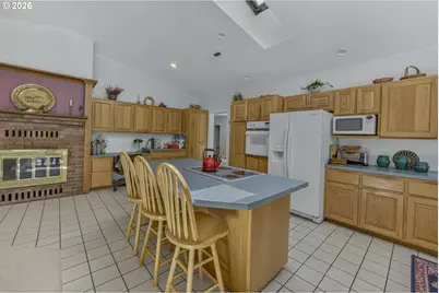 11445 E Mapleton Rd, Mapleton, OR 97453 - Photo 11