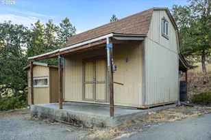 2549 Granite Hill Rd, Grants Pass, OR 97526 - Photo 3