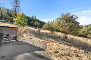2549 Granite Hill Rd, Grants Pass, OR 97526 - Photo 25
