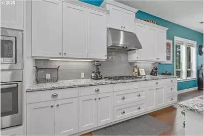 6541 SE Ketchum St, Milwaukie, OR 97267 - Photo 9