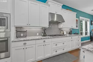 6541 SE Ketchum St, Milwaukie, OR 97267 - Photo 9