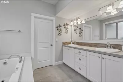 6541 SE Ketchum St, Milwaukie, OR 97267 - Photo 17