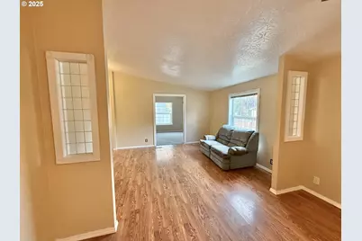 1282 E 3rd St #37, Lafayette, OR 97127 - Photo 19