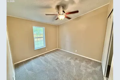 1282 E 3rd St #37, Lafayette, OR 97127 - Photo 23