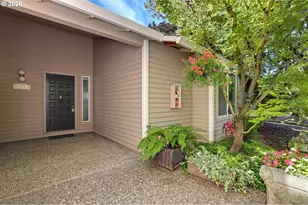 8255 SW Mariners Dr, Wilsonville, OR 97070 - Photo 3
