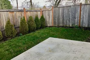 903 Howard Ave, Eugene, OR 97404 - Photo 9