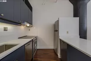 1314 NW Irving St, Portland, OR 97209 - Photo 23