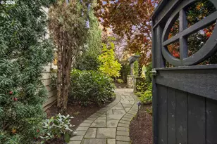 815 E Ave, Lake Oswego, OR 97034 - Photo 39