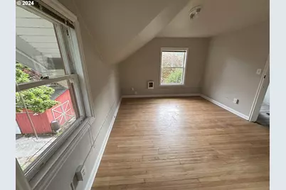 646 SE 60th Ave, Portland, OR 97215 - Photo 17