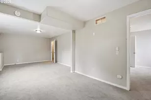 8513 NE Weidler St, Portland, OR 97220 - Photo 29