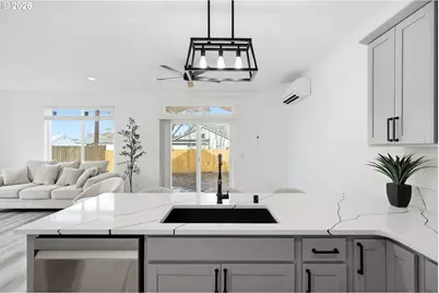 511 E Collins St, Goldendale, WA 98620 - Photo 11