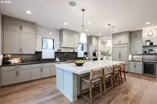 2560 Glen Eagles Pl, Lake Oswego, OR 97034 - Photo 13