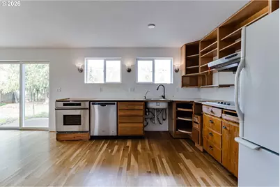 555 Stafford Ct, Eugene, OR 97405 - Photo 21