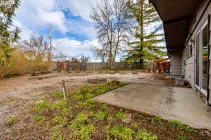 555 Stafford Ct, Eugene, OR 97405 - Photo 29