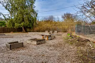 555 Stafford Ct, Eugene, OR 97405 - Photo 27