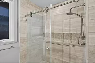 1941 NE 165th Pl, Portland, OR 97230 - Photo 33