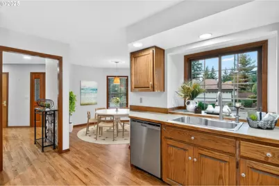 1941 NE 165th Pl, Portland, OR 97230 - Photo 15