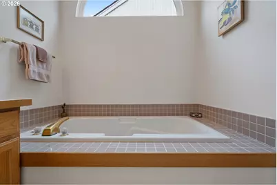 5799 Langford Ln, Lake Oswego, OR 97035 - Photo 27