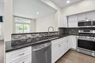 12312 SW Meader Way, Beaverton, OR 97008 - Photo 11