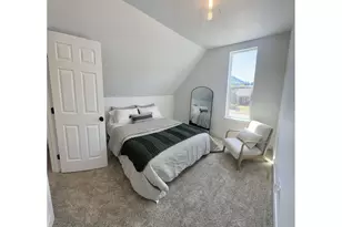820 B St, Springfield, OR 97477 - Photo 13