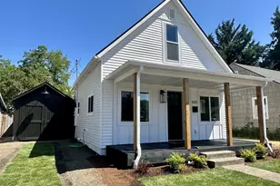 820 B St, Springfield, OR 97477 - Photo 1