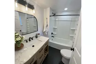 820 B St, Springfield, OR 97477 - Photo 11