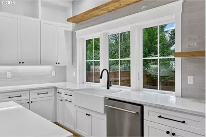 15016 SW 141st Ave, Tigard, OR 97224 - Photo 11