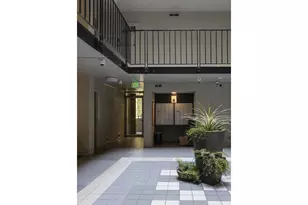 2020 SW Main St, Portland, OR 97205 - Photo 5