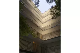 2020 SW Main St, Portland, OR 97205 - Photo 31