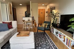 2020 SW Main St, Portland, OR 97205 - Photo 9