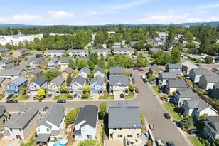 815 NW 1st Ave, Canby, OR 97013 - Photo 17