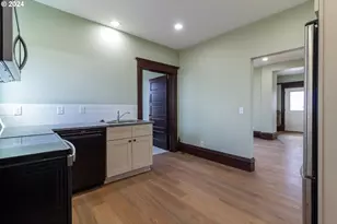 235 NE 3rd St, Hermiston, OR 97838 - Photo 11