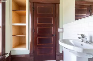 235 NE 3rd St, Hermiston, OR 97838 - Photo 21