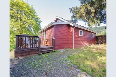 37526 Row River Rd, Dorena, OR 97434 - Photo 17
