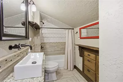 8235 72nd Ave NE, Salem, OR 97305 - Photo 21