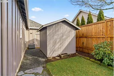 1284 Alderbrook Ln, Eugene, OR 97404 - Photo 33