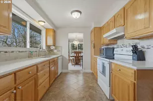 3895 SE Pelton Ave, Troutdale, OR 97060 - Photo 17