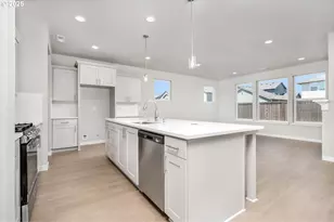 108 N 89th Ct, Ridgefield, WA 98642 - Photo 3