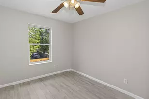 8329 N Johnswood Dr, Portland, OR 97203 - Photo 31