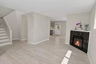 8329 N Johnswood Dr, Portland, OR 97203 - Photo 9
