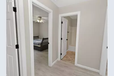 8329 N Johnswood Dr, Portland, OR 97203 - Photo 21