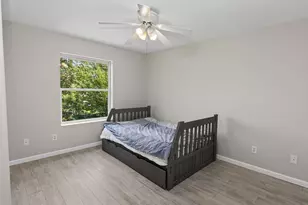 8329 N Johnswood Dr, Portland, OR 97203 - Photo 27