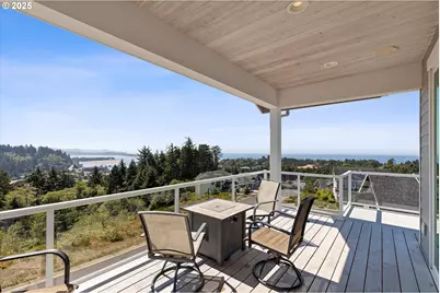 4231 SE Lee Ave, Lincoln City, OR 97367 - Photo 37