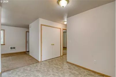 377 E Current St, Athena, OR 97813 - Photo 5